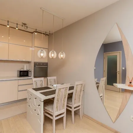 Compass With Garage Space *