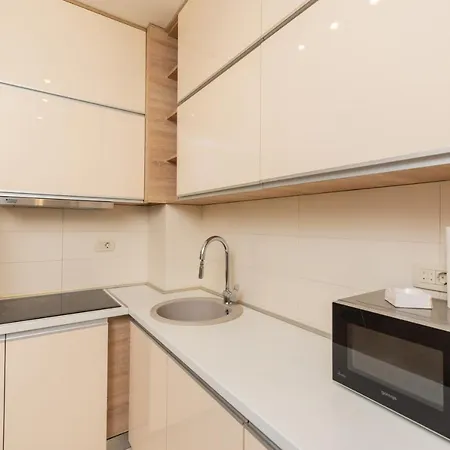 Apartment Compass With Garage Space Podgorica