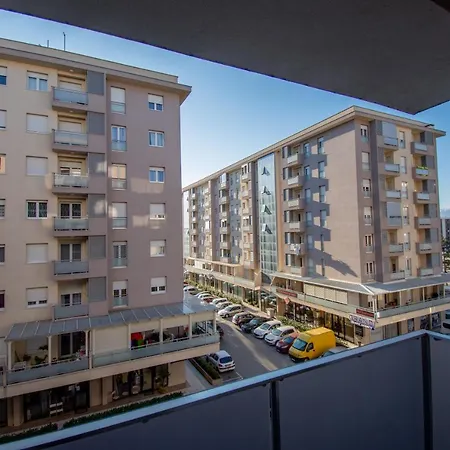 Compass With Garage Space