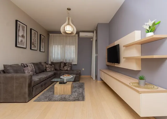 Compass With Garage Space Daire *